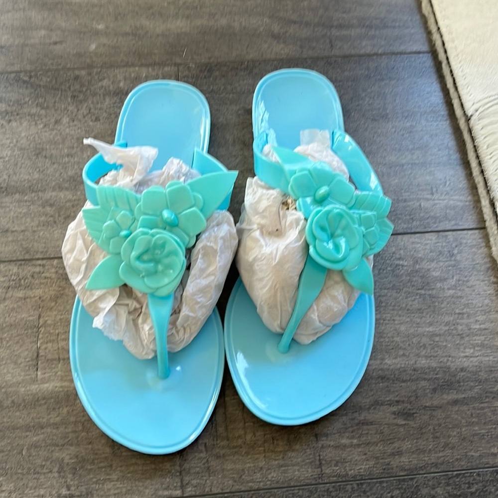 Women’s jelly shoes